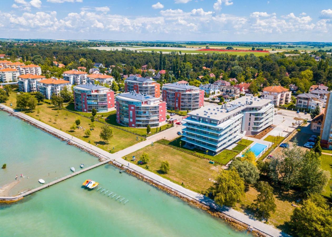 Myflat Coral Premium Suite Siófok Eksteriør billede