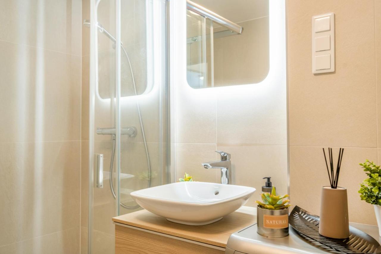 Myflat Coral Premium Suite Siófok Eksteriør billede